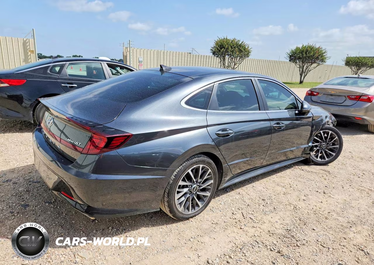 2021 Hyundai Sonata Limited VIN:KMHL34J21MA156989 - 3