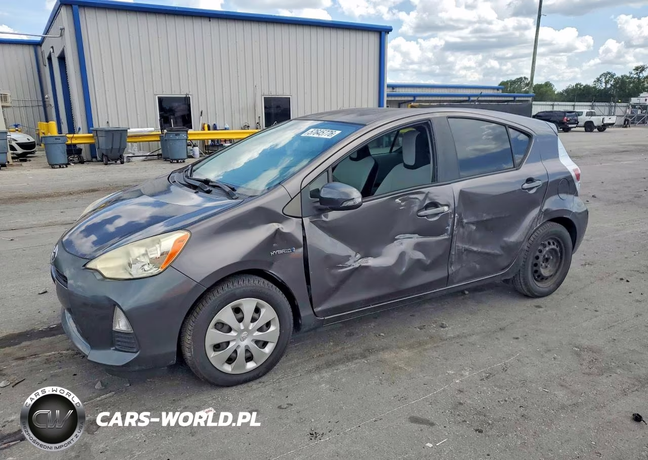 2014 Toyota Prius C One