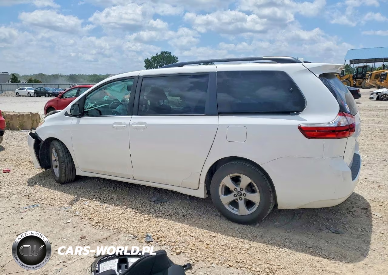 2019 Toyota Sienna Le VIN:5TDKZ3DC7KS986504 - 2
