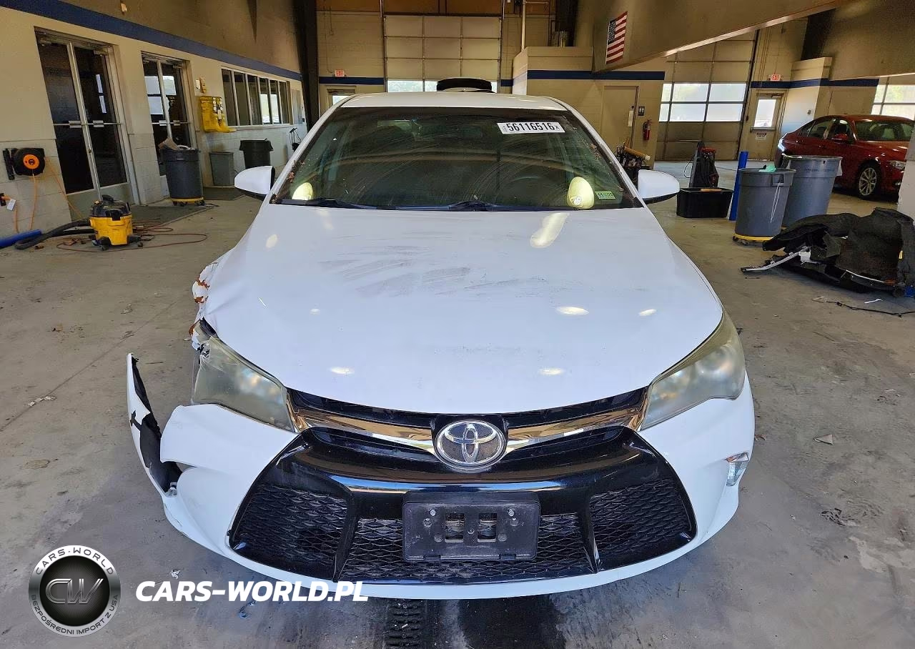 2015 Toyota Camry Se VIN:4T1BF1FK7FU055595 - 5