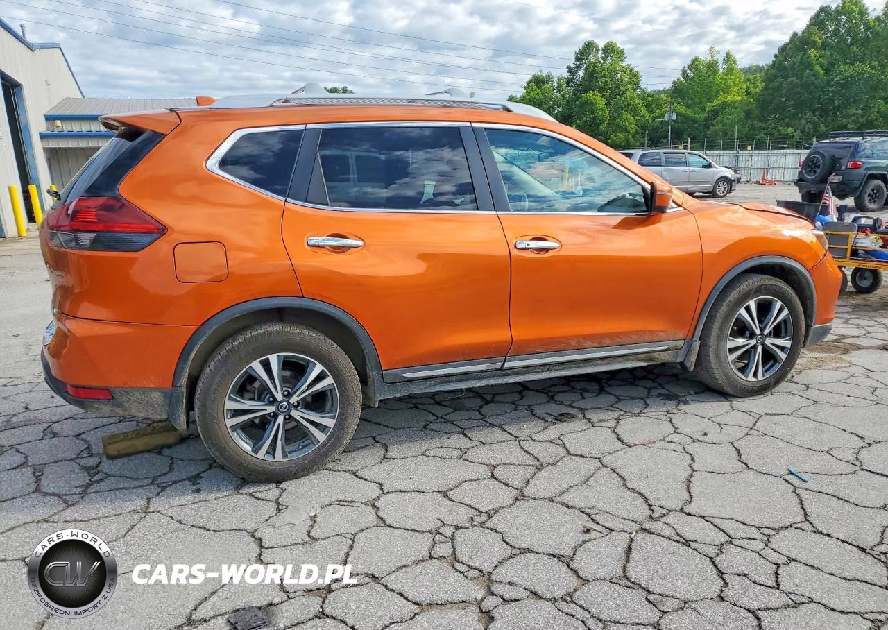 2018 Nissan Rogue S VIN:5N1AT2MV9JC758945 - 3