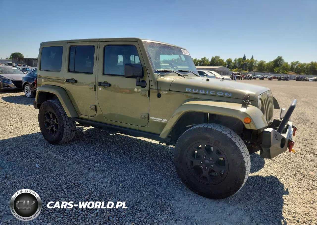 2013 Jeep Wrangler Unlimited Rubicon VIN:1C4BJWFG9DL577899 - 4
