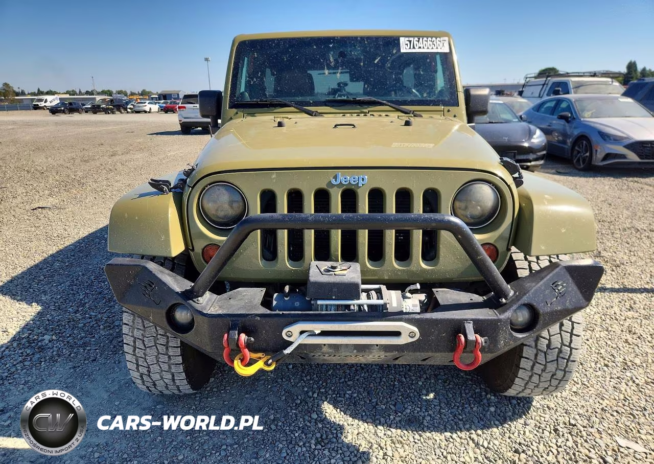 2013 Jeep Wrangler Unlimited Rubicon VIN:1C4BJWFG9DL577899 - 5