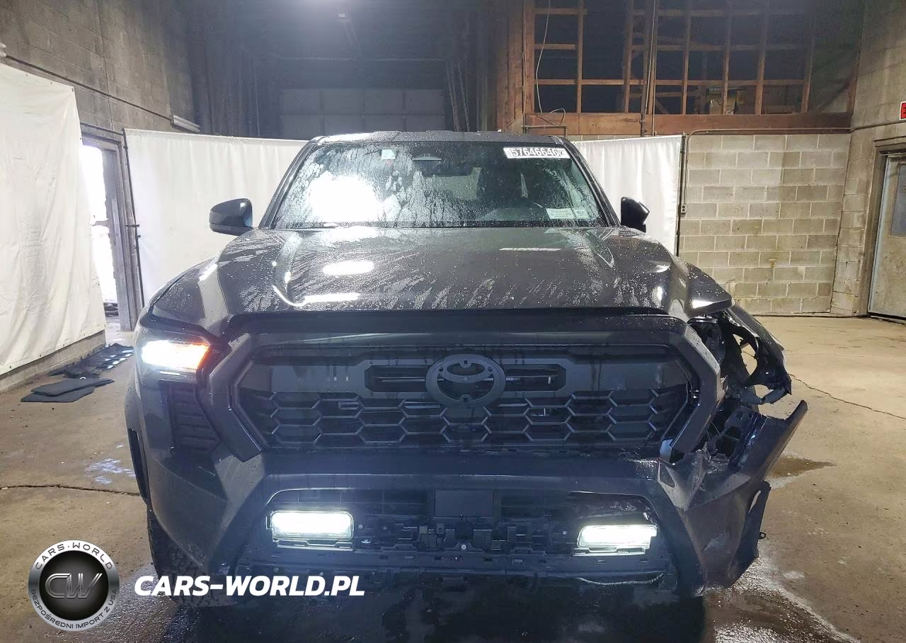 2025 Toyota Tacoma Trd Off-Road VIN:3TMLB5JN1SM147085 - 5