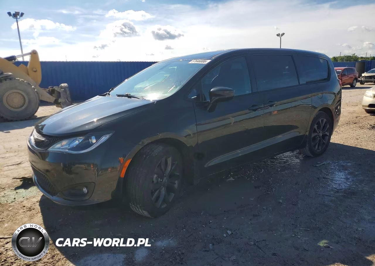 2019 Chrysler Pacifica Touring Plus