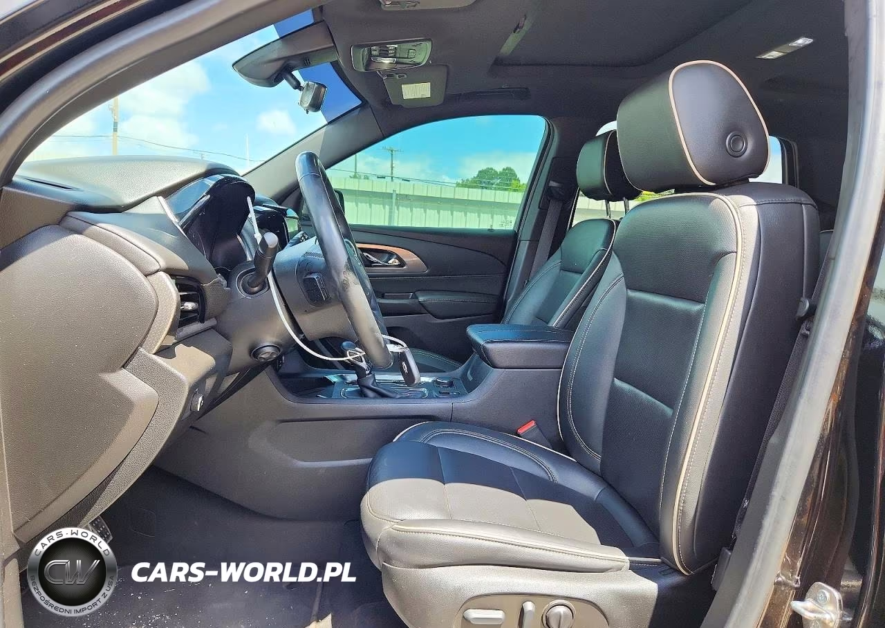 2023 Chevrolet Traverse Premier VIN:1GNERKKWXPJ140576 - 7