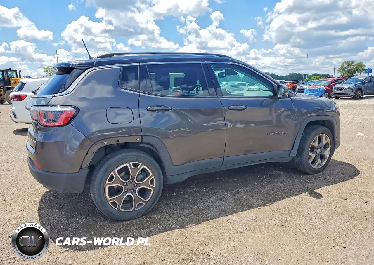 2018 Jeep Compass Limited VIN:3C4NJDCB3JT282646 - 3