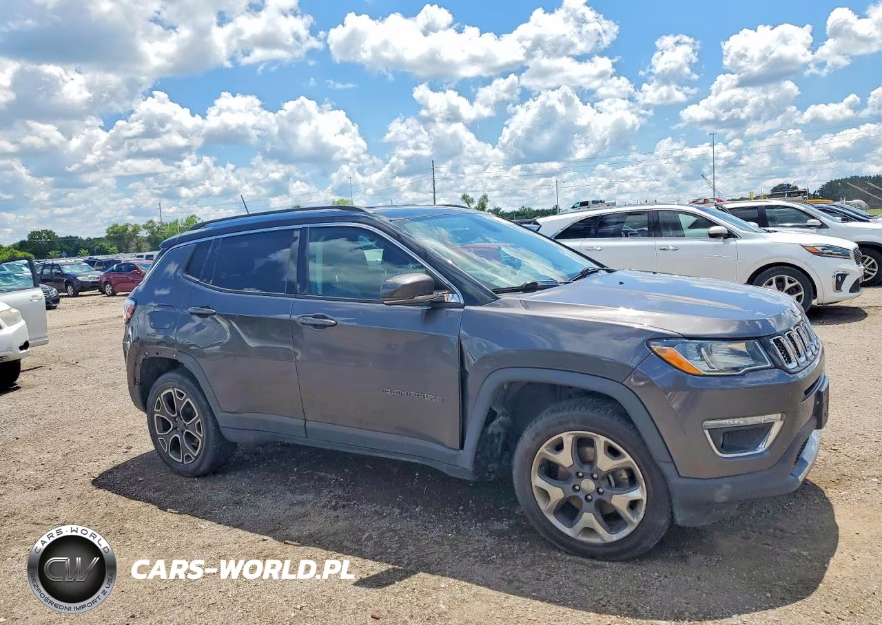 2018 Jeep Compass Limited VIN:3C4NJDCB3JT282646 - 4