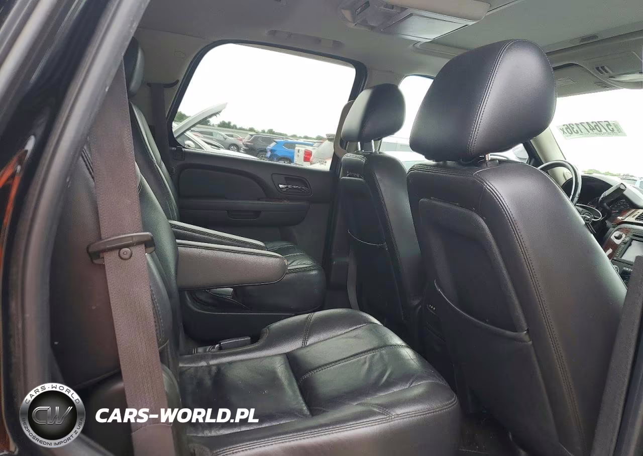 2011 Chevrolet Tahoe C1500 Lt VIN:1GNSCBE08BR250077 - 10