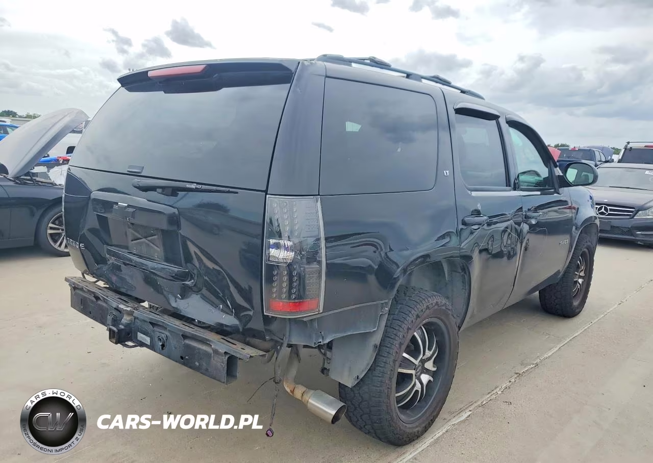 2011 Chevrolet Tahoe C1500 Lt VIN:1GNSCBE08BR250077 - 3