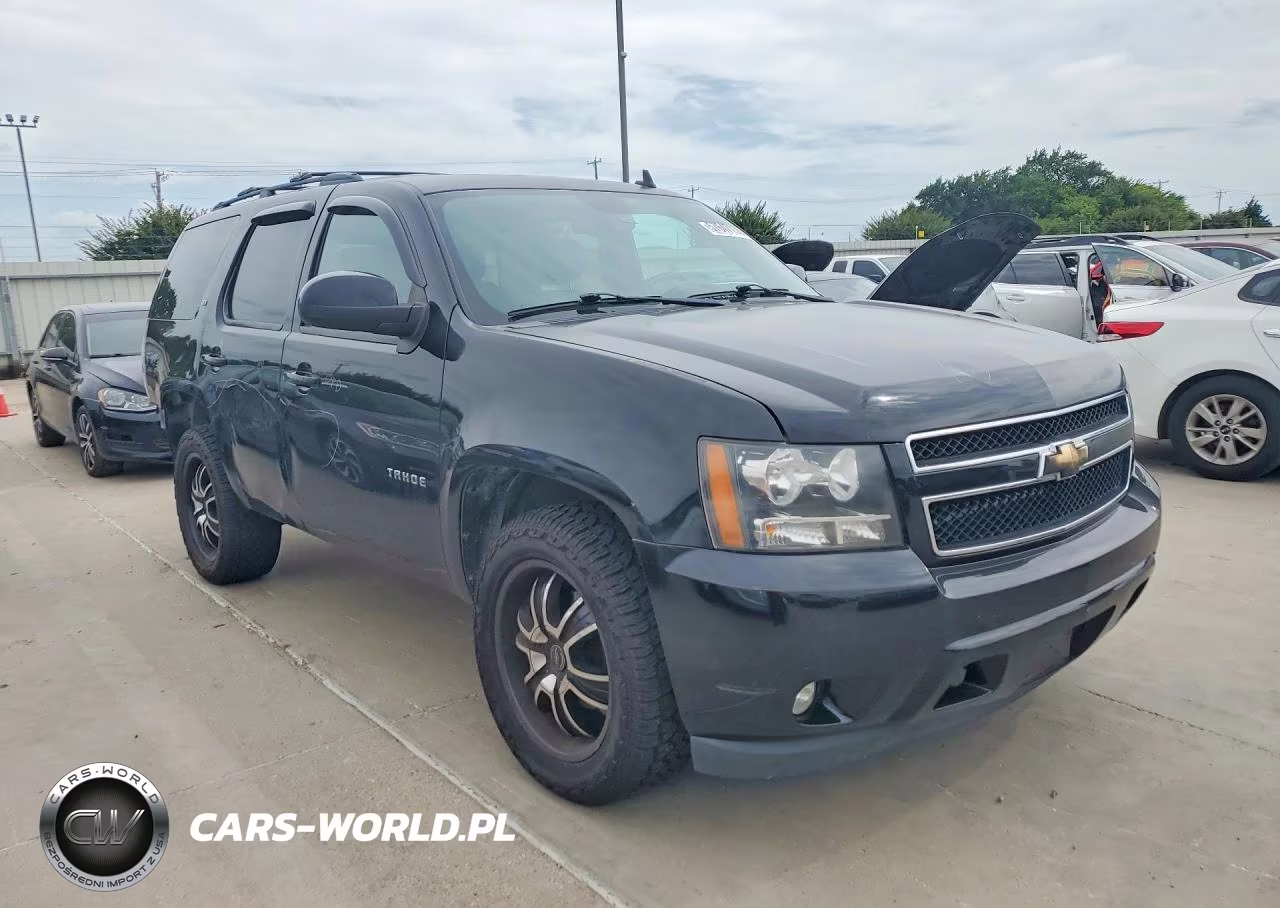 2011 Chevrolet Tahoe C1500 Lt VIN:1GNSCBE08BR250077 - 4