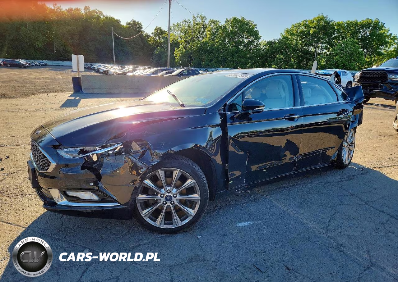 2017 Ford Fusion Titanium – zdjęcie 1 z 12