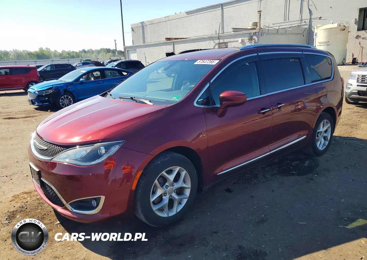 2020 Chrysler Pacifica Touring L VIN:2C4RC1BG2LR106118 - 1