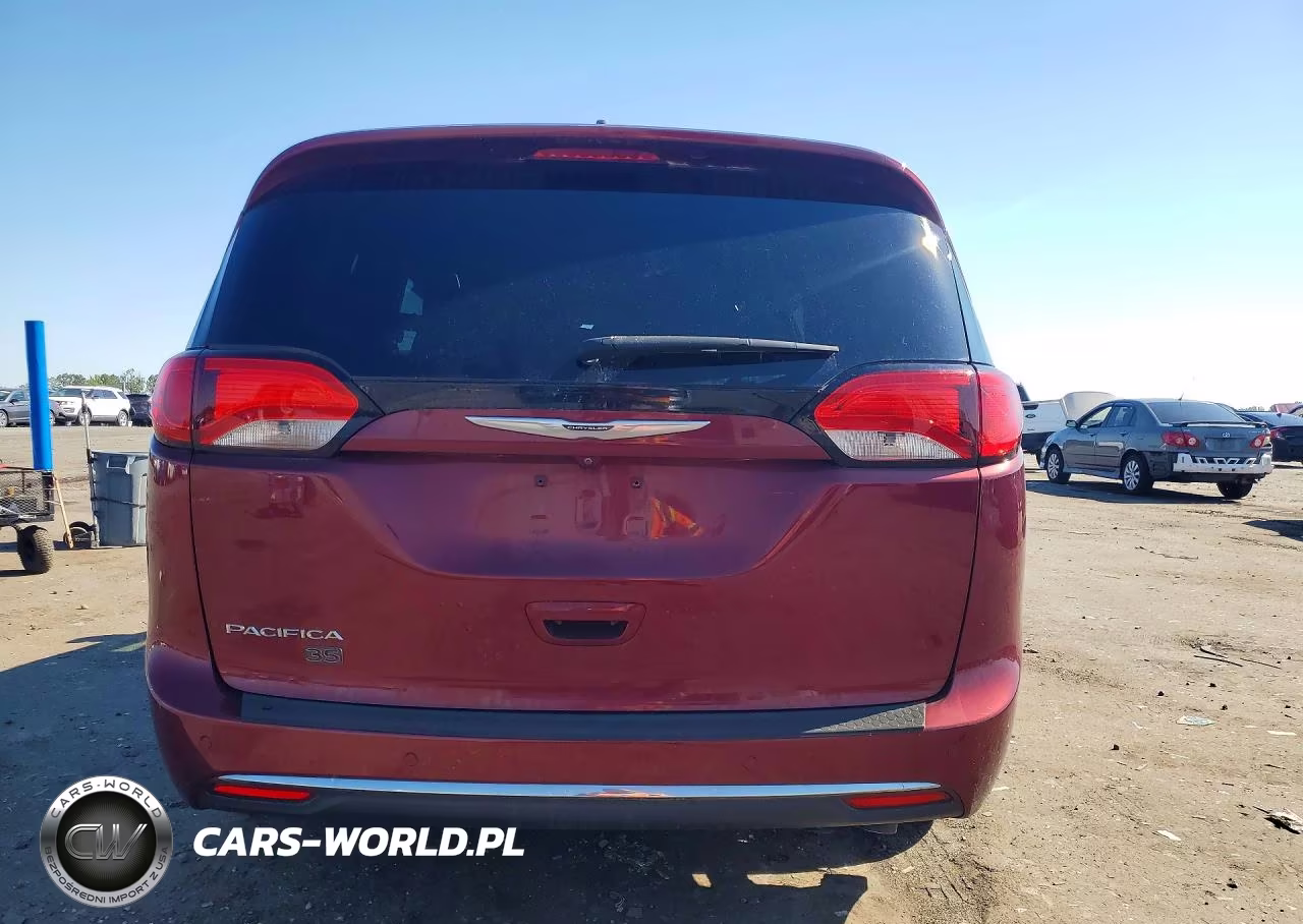 2020 Chrysler Pacifica Touring L VIN:2C4RC1BG2LR106118 - 6