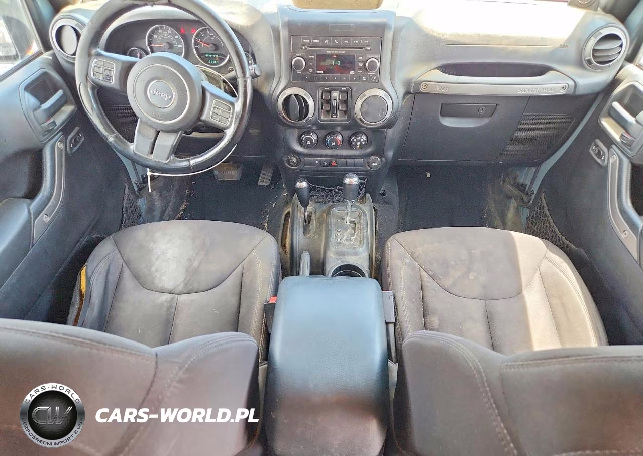 2014 Jeep Wrangler Unlimited Sport VIN:1C4BJWDG3EL163389 - 8
