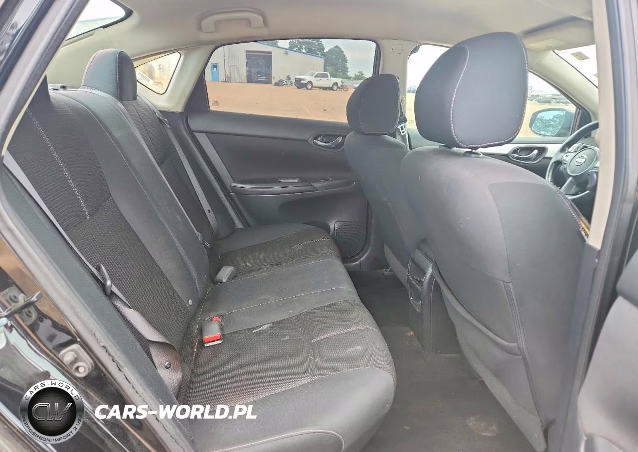 2018 Nissan Sentra VIN:3N1AB7APXJY278112 - 10