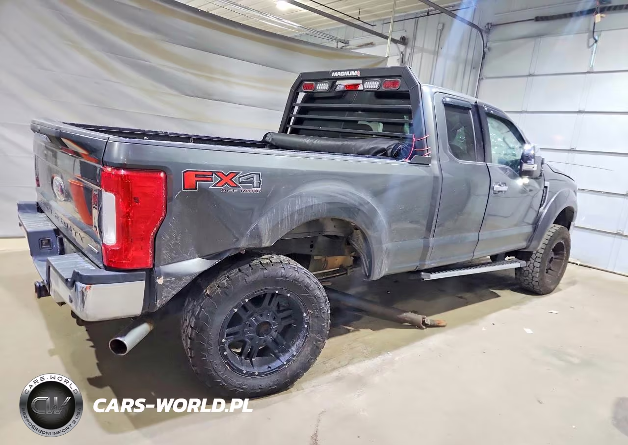 2017 Ford F250 Super Duty VIN:1FT7X2B60HEE11730 - 3