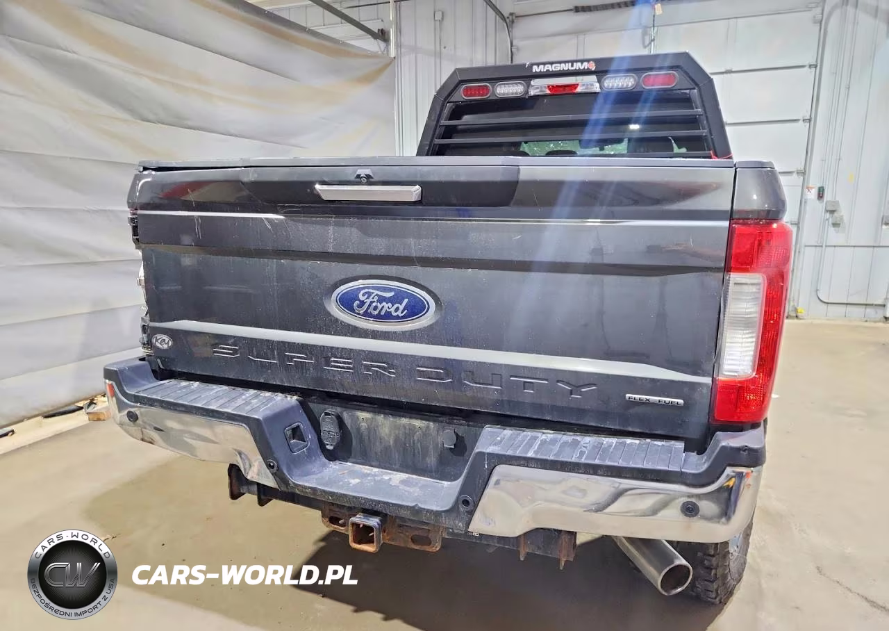 2017 Ford F250 Super Duty VIN:1FT7X2B60HEE11730 - 6