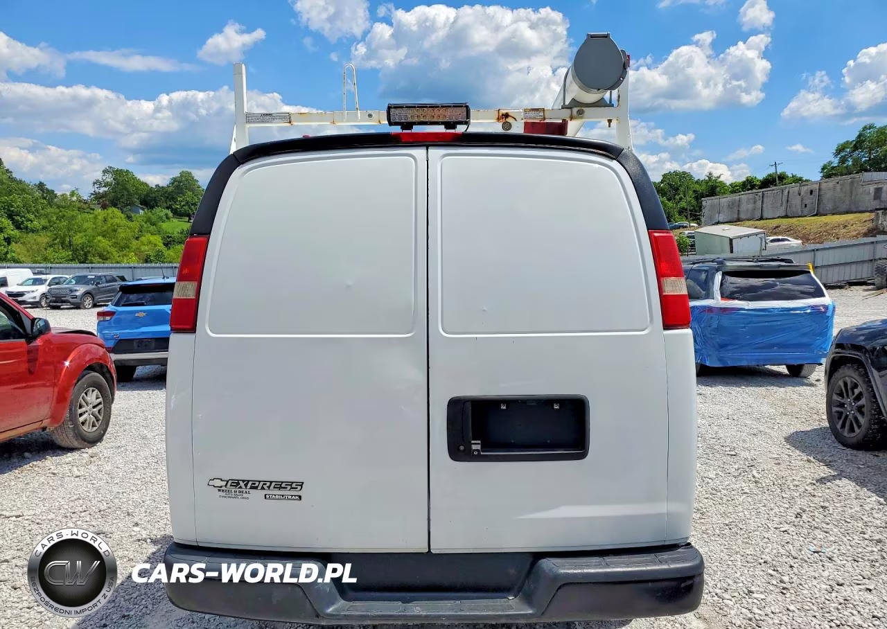 2015 Chevrolet Express G2500 VIN:1GCWGFCF9F1204968 - 6
