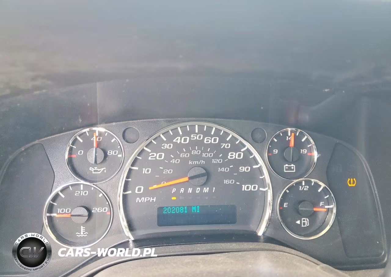 2015 Chevrolet Express G2500 VIN:1GCWGFCF9F1204968 - 9