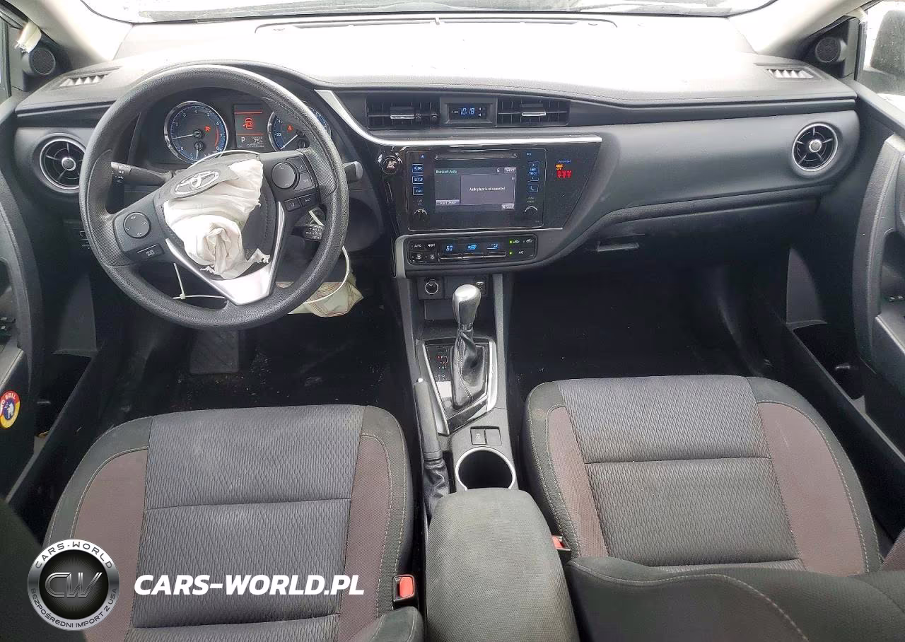 2018 Toyota Corolla Le VIN:2T1BURHE4JC115192 - 8