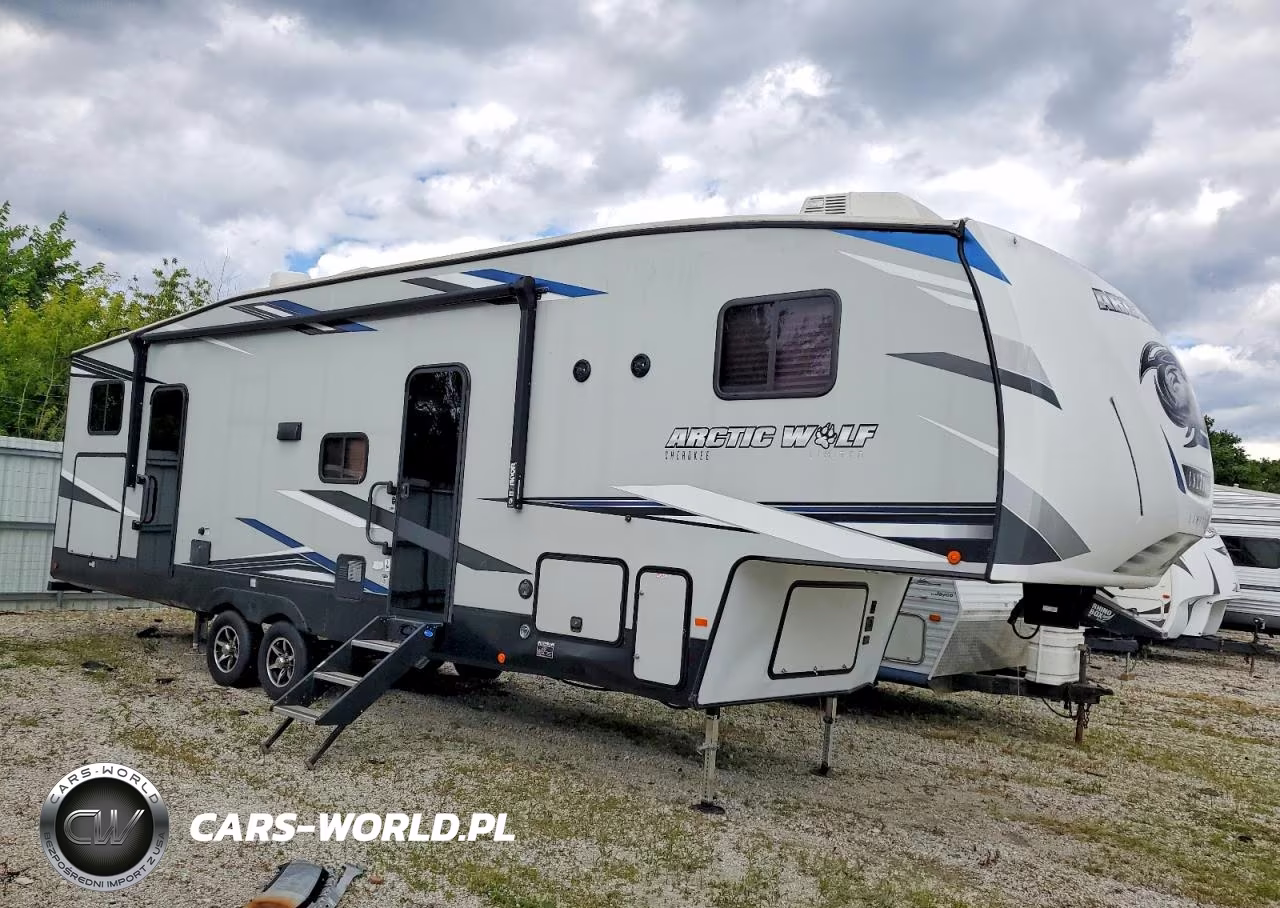 2021 Forest River Arcticwolf Camper