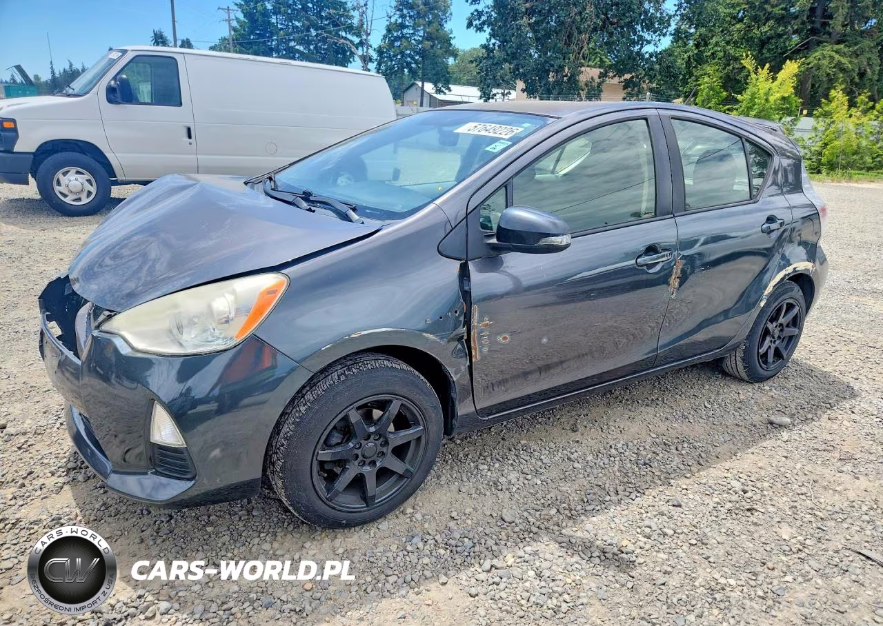 2013 Toyota Prius C Three