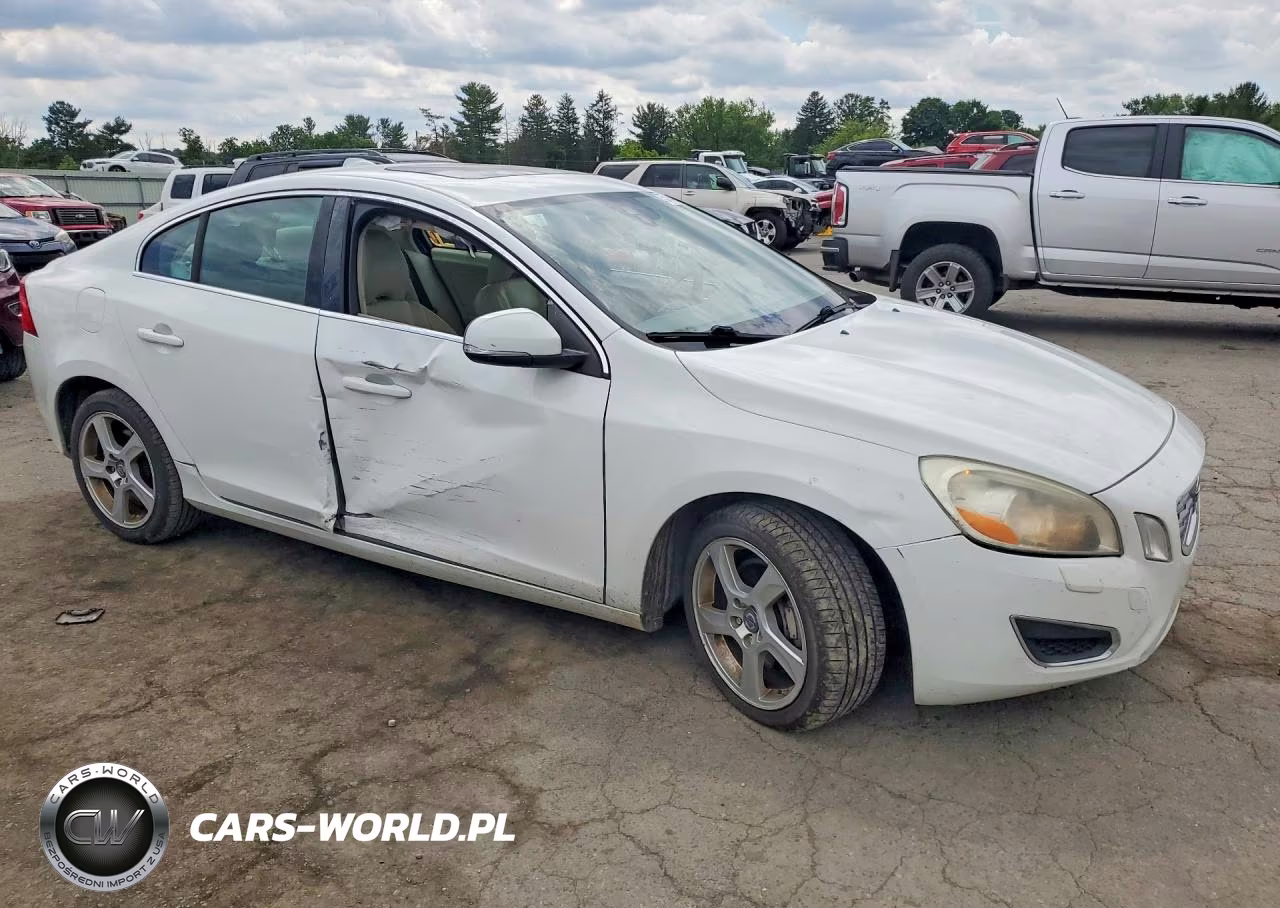 2012 Volvo S60 T5 VIN:YV1622FSXC2030067 - 4