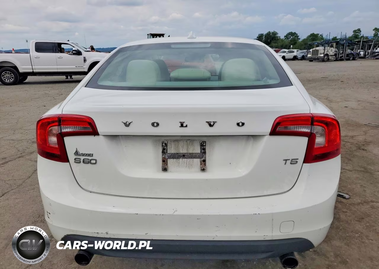 2012 Volvo S60 T5 VIN:YV1622FSXC2030067 - 6