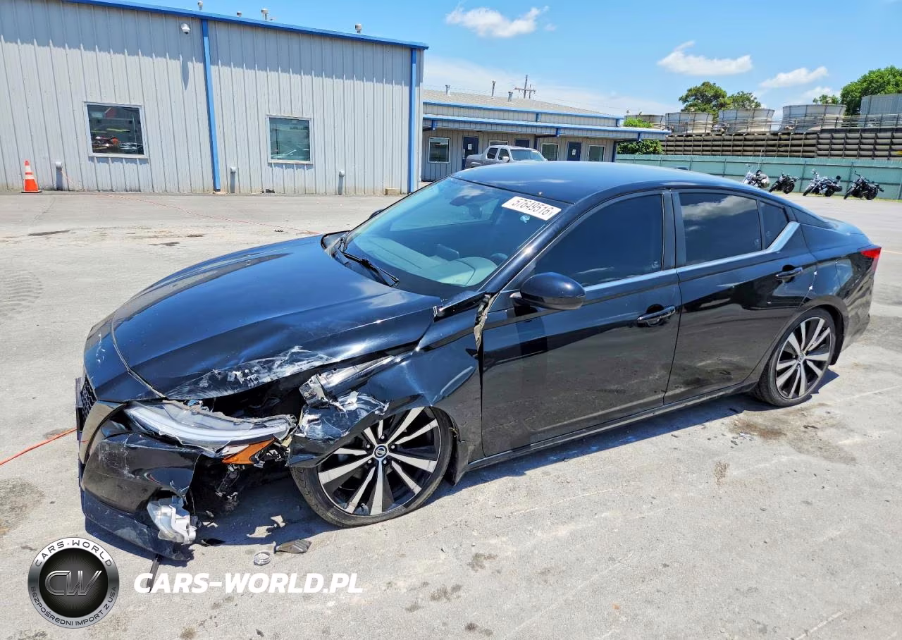 2021 Nissan Altima Sr