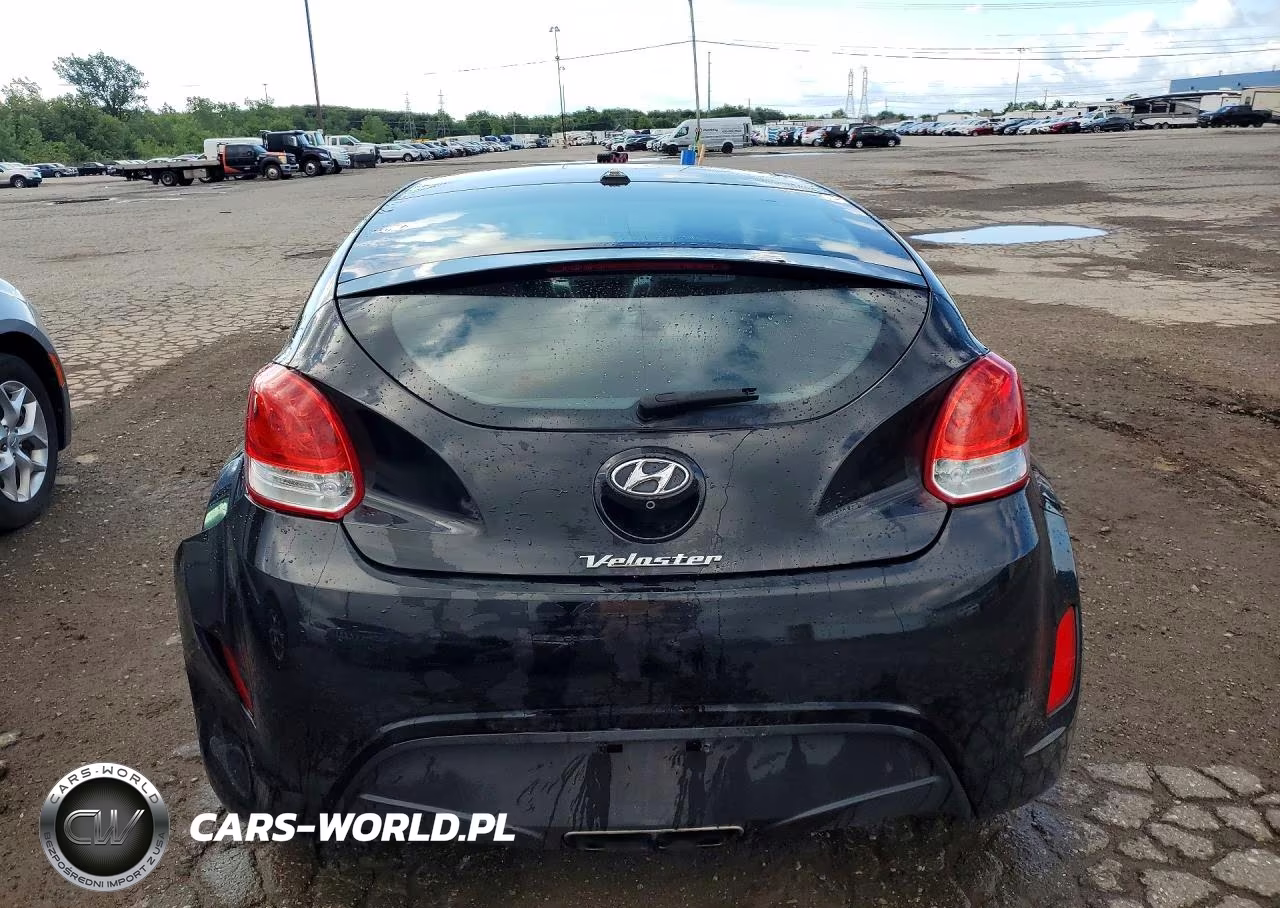 2016 Hyundai Veloster Base VIN:KMHTC6AD5GU295121 - 6