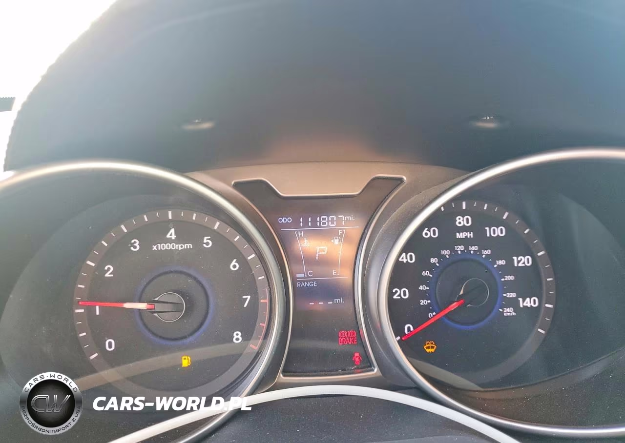 2016 Hyundai Veloster Base VIN:KMHTC6AD5GU295121 - 9