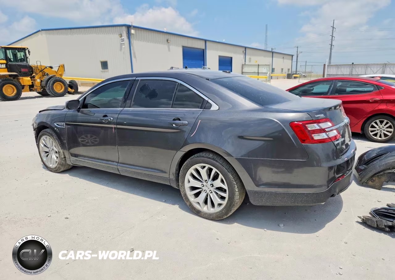 2019 Ford Tauras VIN:1FAHP2F83KG118311 - 2