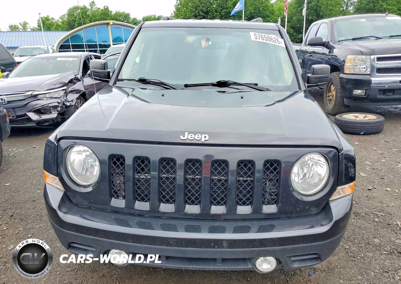 2016 Jeep Patriot Latitude VIN:1C4NJPFA2GD792361 - 5