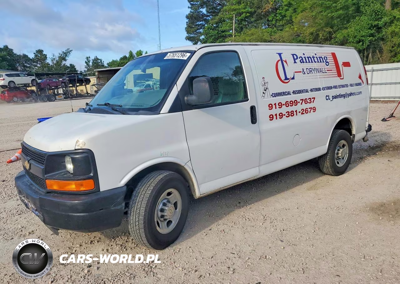 2010 Chevrolet Express G2500 Van
