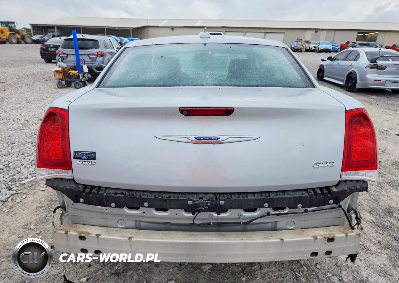 2020 Chrysler 300 Limited VIN:2C3CCAKGXLH142042 - 6