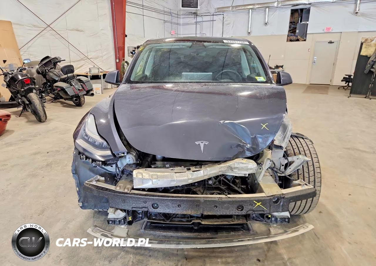 2020 Tesla Model Y VIN:5YJYGDEE7LF031519 - 5