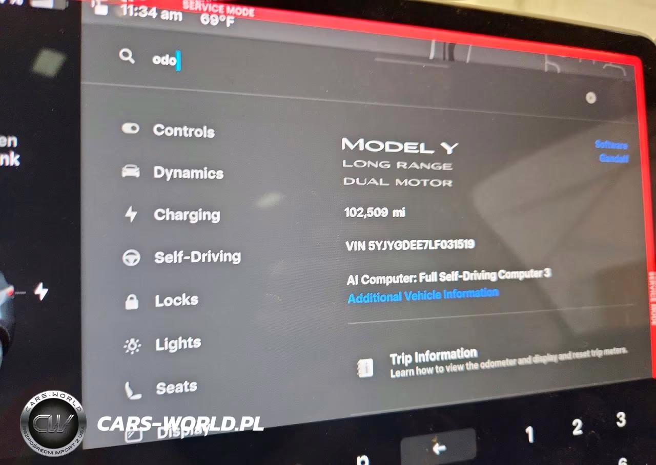 2020 Tesla Model Y VIN:5YJYGDEE7LF031519 - 9