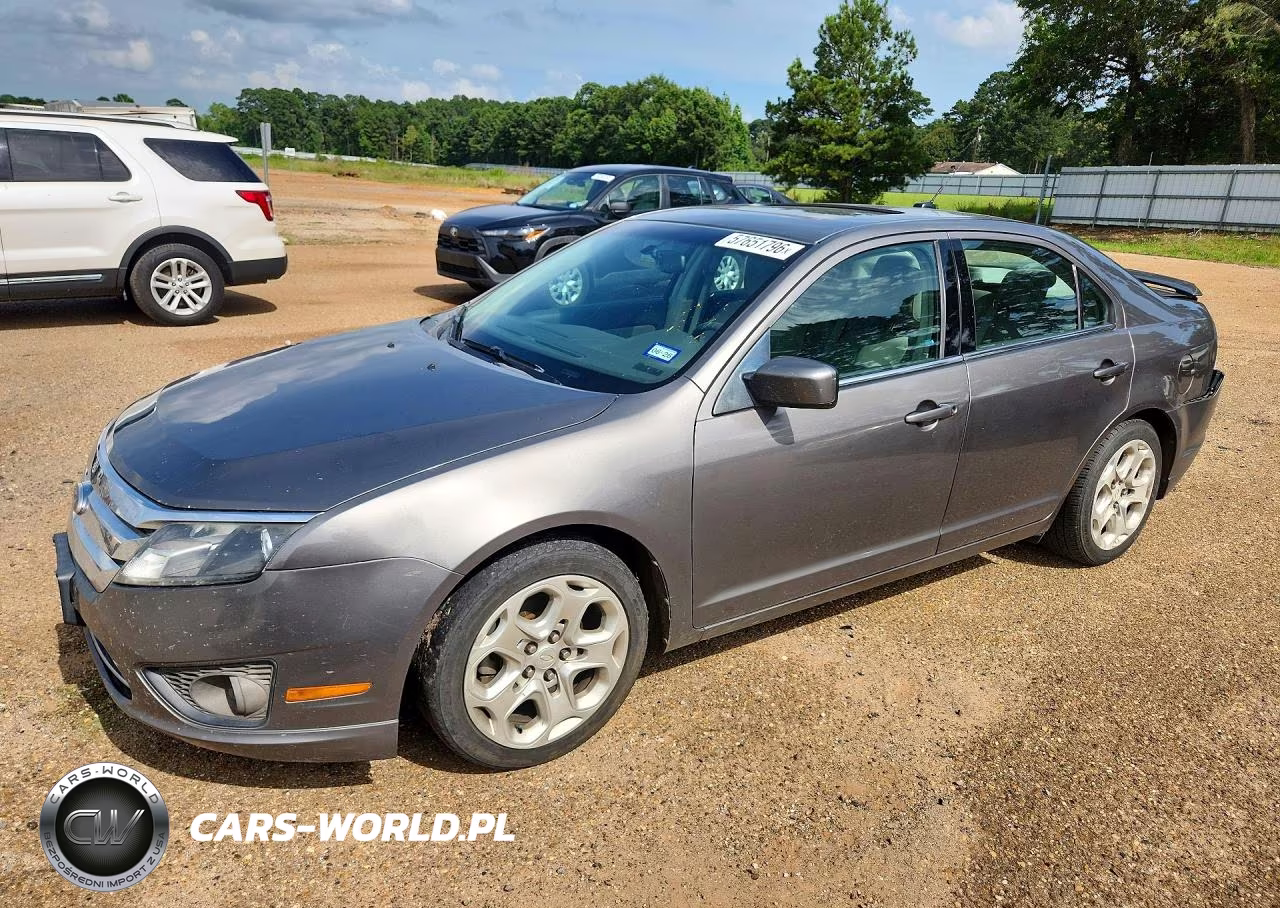 2010 Ford Fusion – zdjęcie 1 z 12