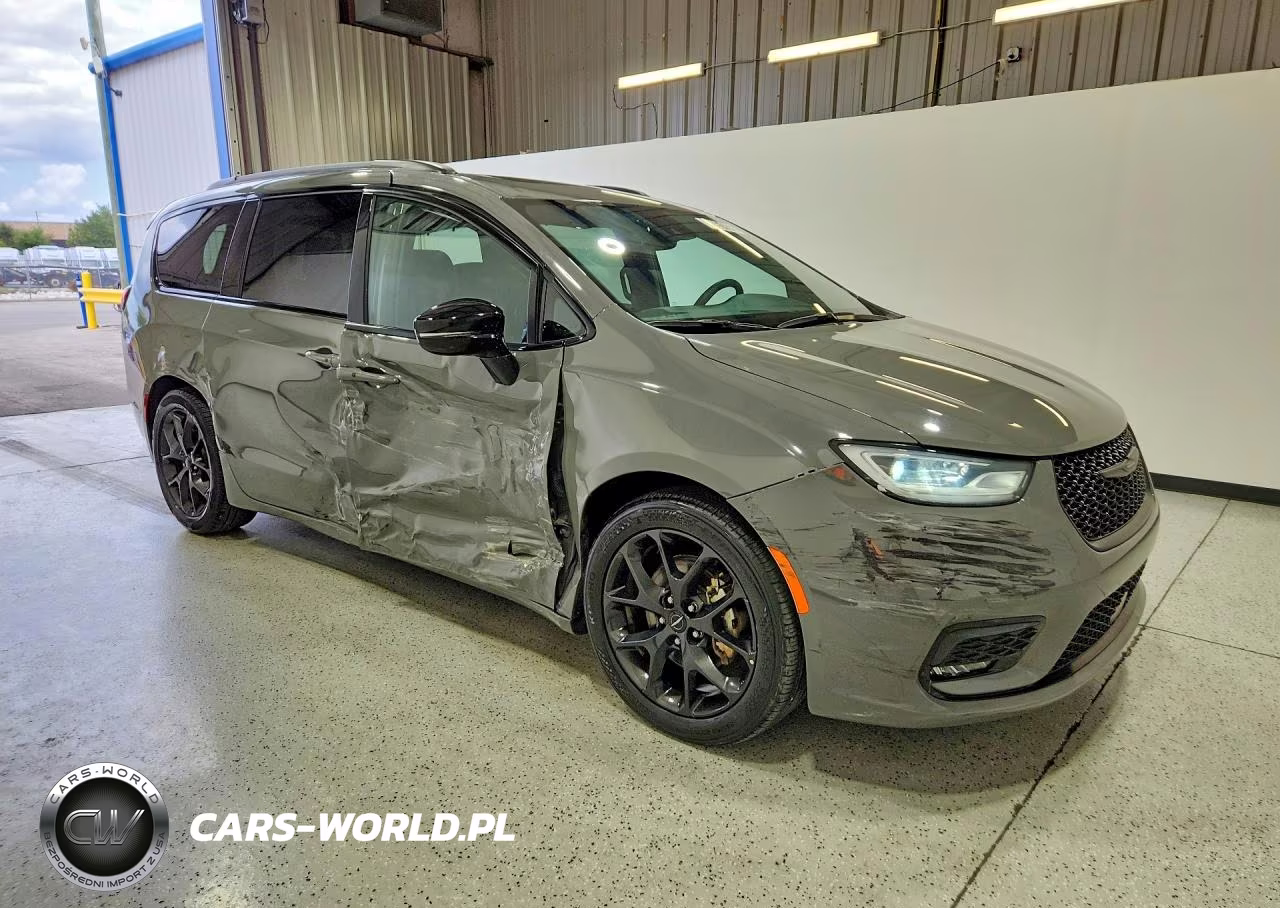 2025 Chrysler Pacifica Limited VIN:2C4RC1GG2SR535122 - 4