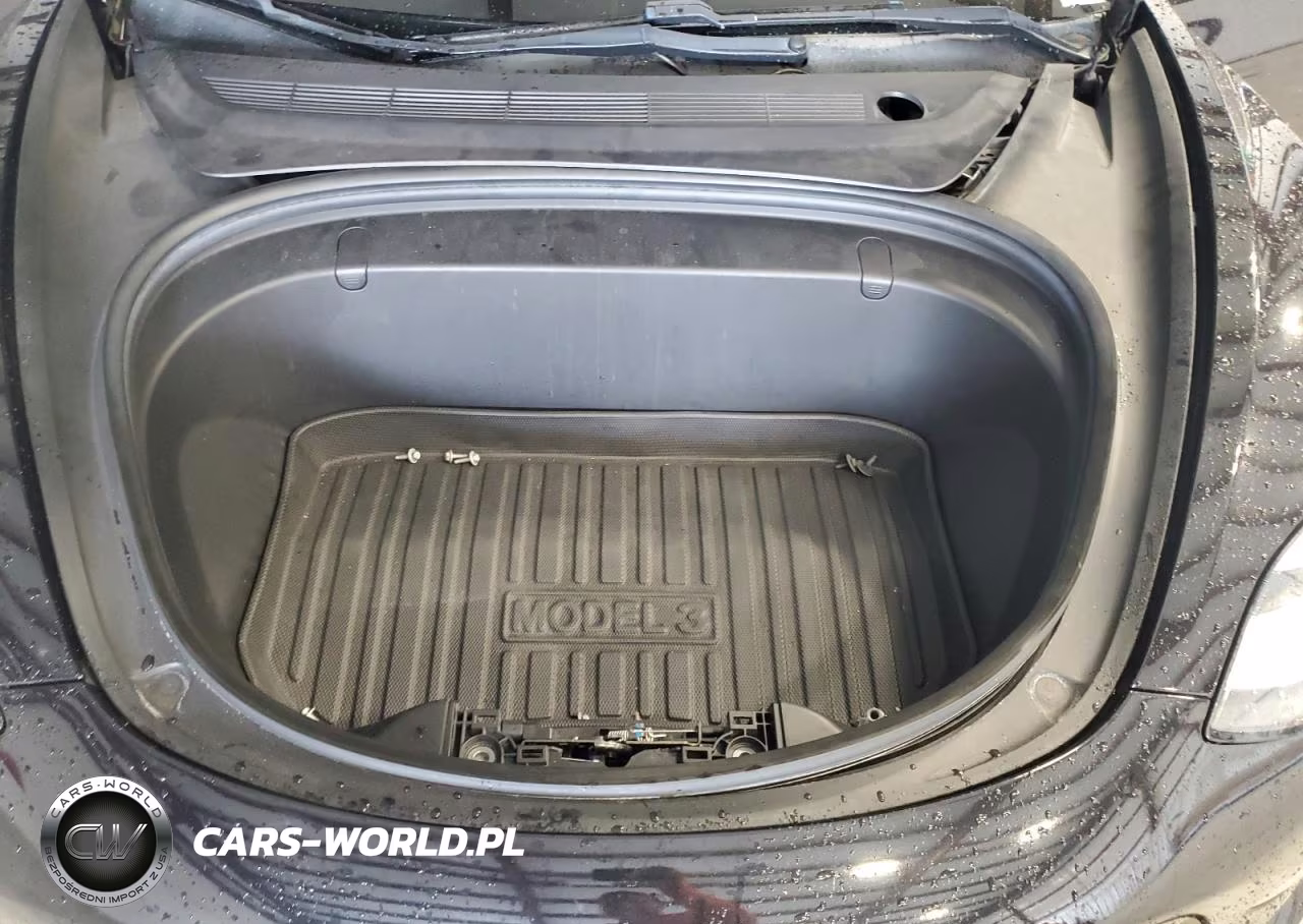 2018 Tesla Model 3 VIN:5YJ3E1EB8JF082674 - 11