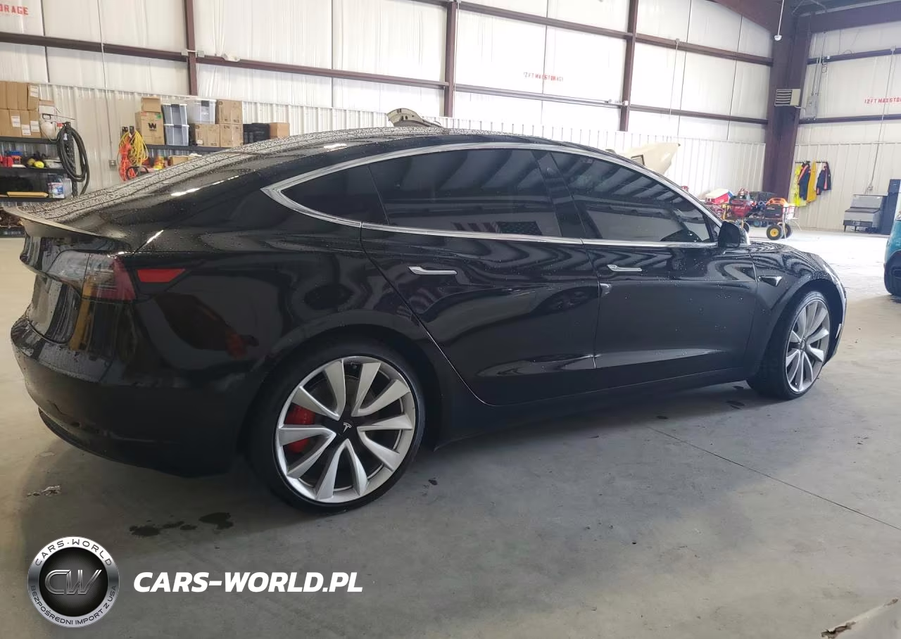 2018 Tesla Model 3 VIN:5YJ3E1EB8JF082674 - 3