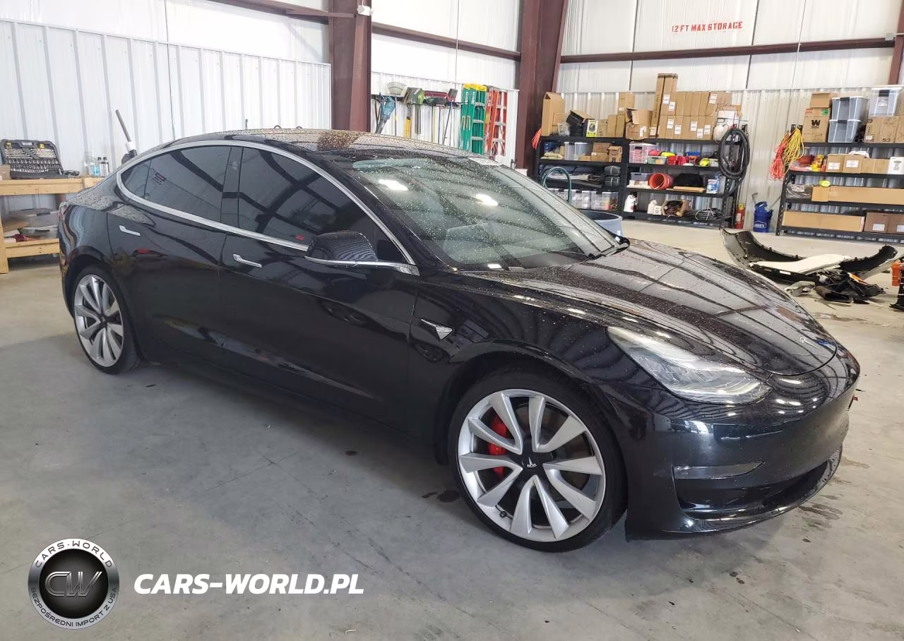 2018 Tesla Model 3 VIN:5YJ3E1EB8JF082674 - 4
