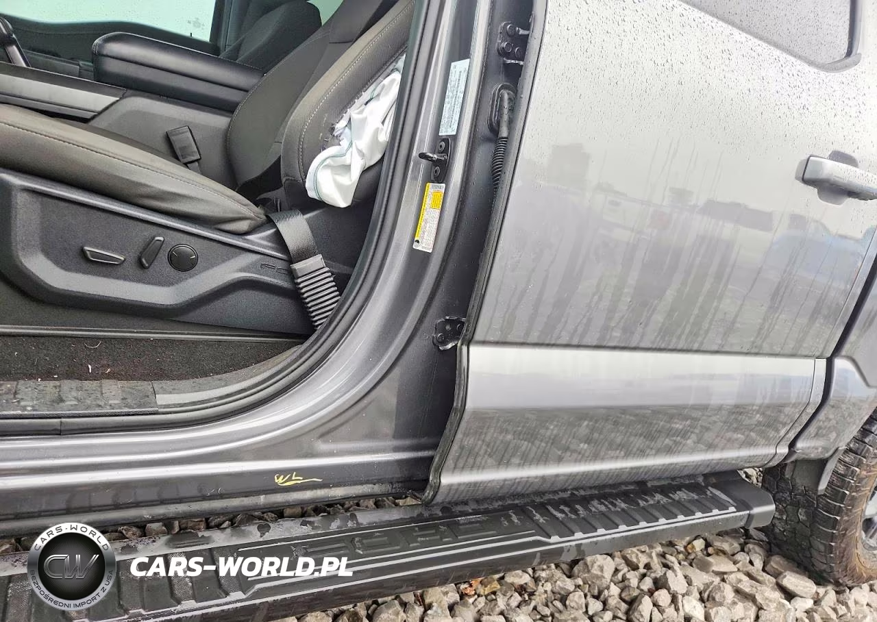 2024 Ford F150 Xlt VIN:1FTFW3L89RKF42436 - 12
