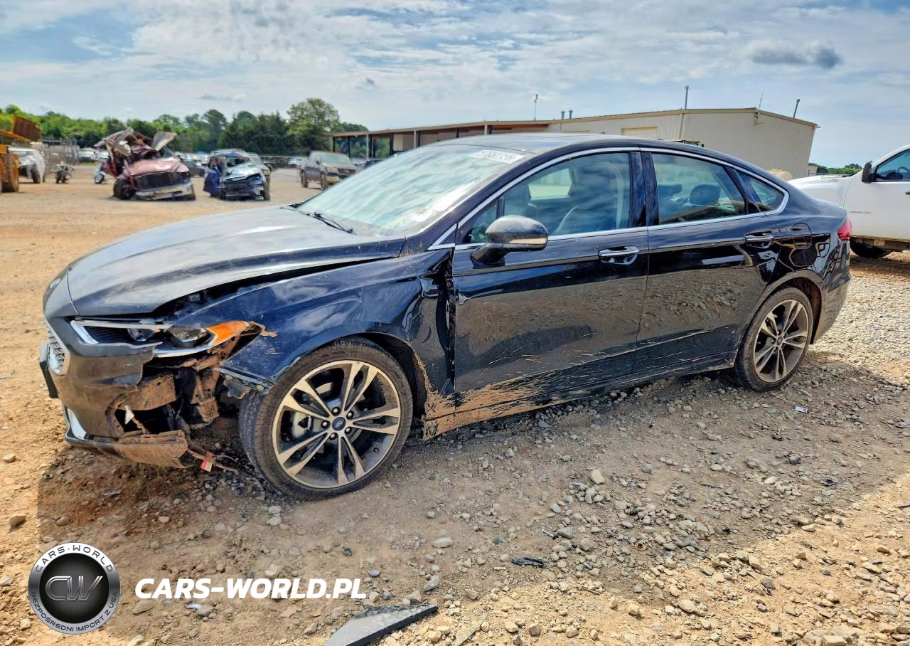 2020 Ford Fusion Titanium – zdjęcie 1 z 12