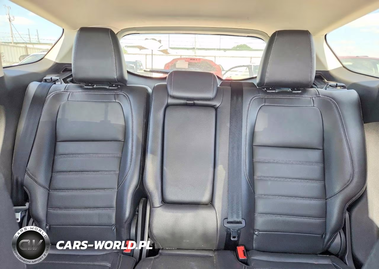 2017 Ford Escape Titanium VIN:1FMCU9JD6HUC34134 - 10
