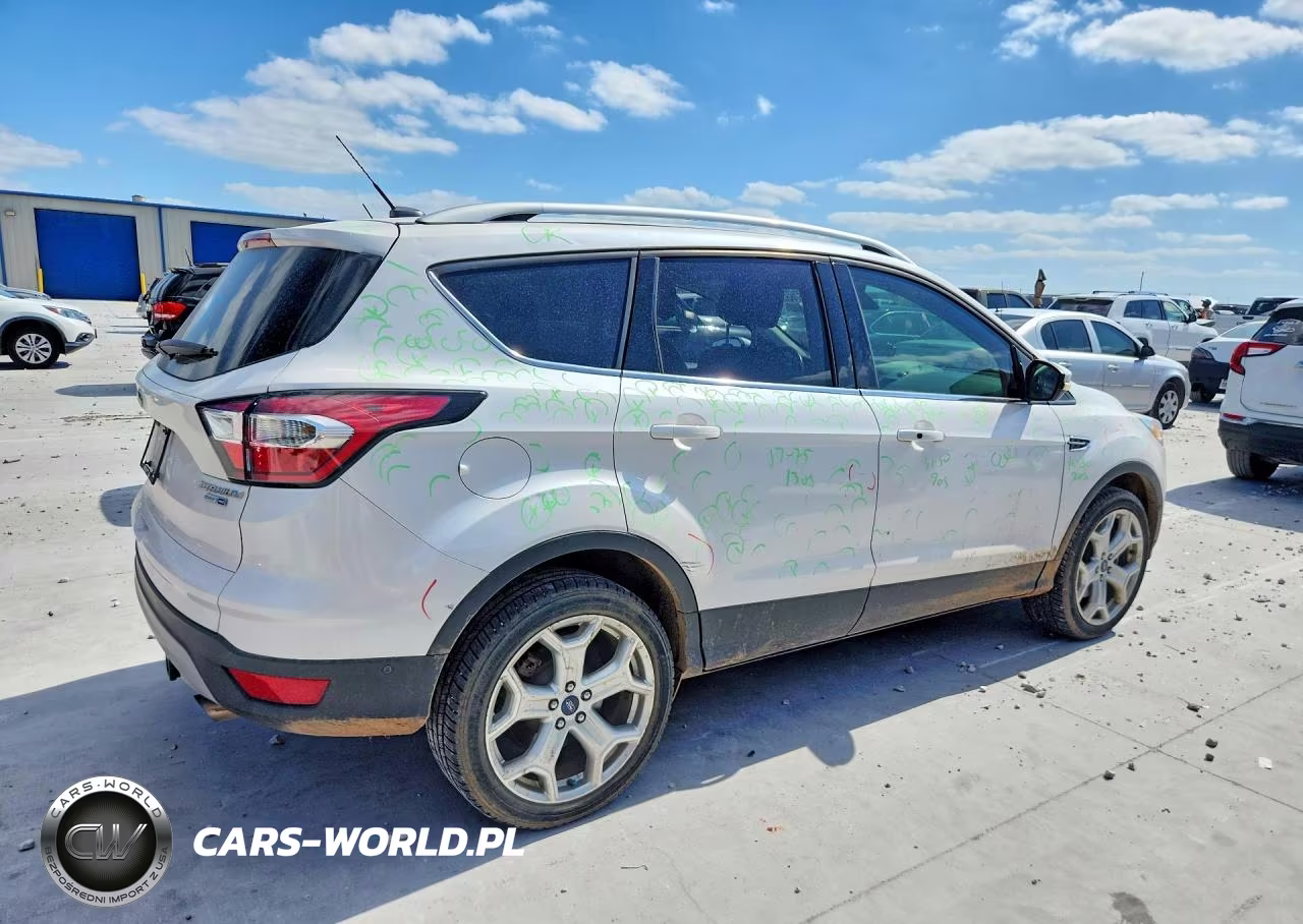2017 Ford Escape Titanium VIN:1FMCU9JD6HUC34134 - 3