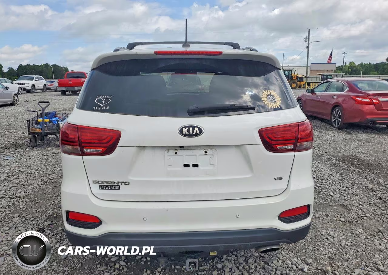 2019 Kia Sorento S V6 VIN:5XYPG4A59KG591082 - 6