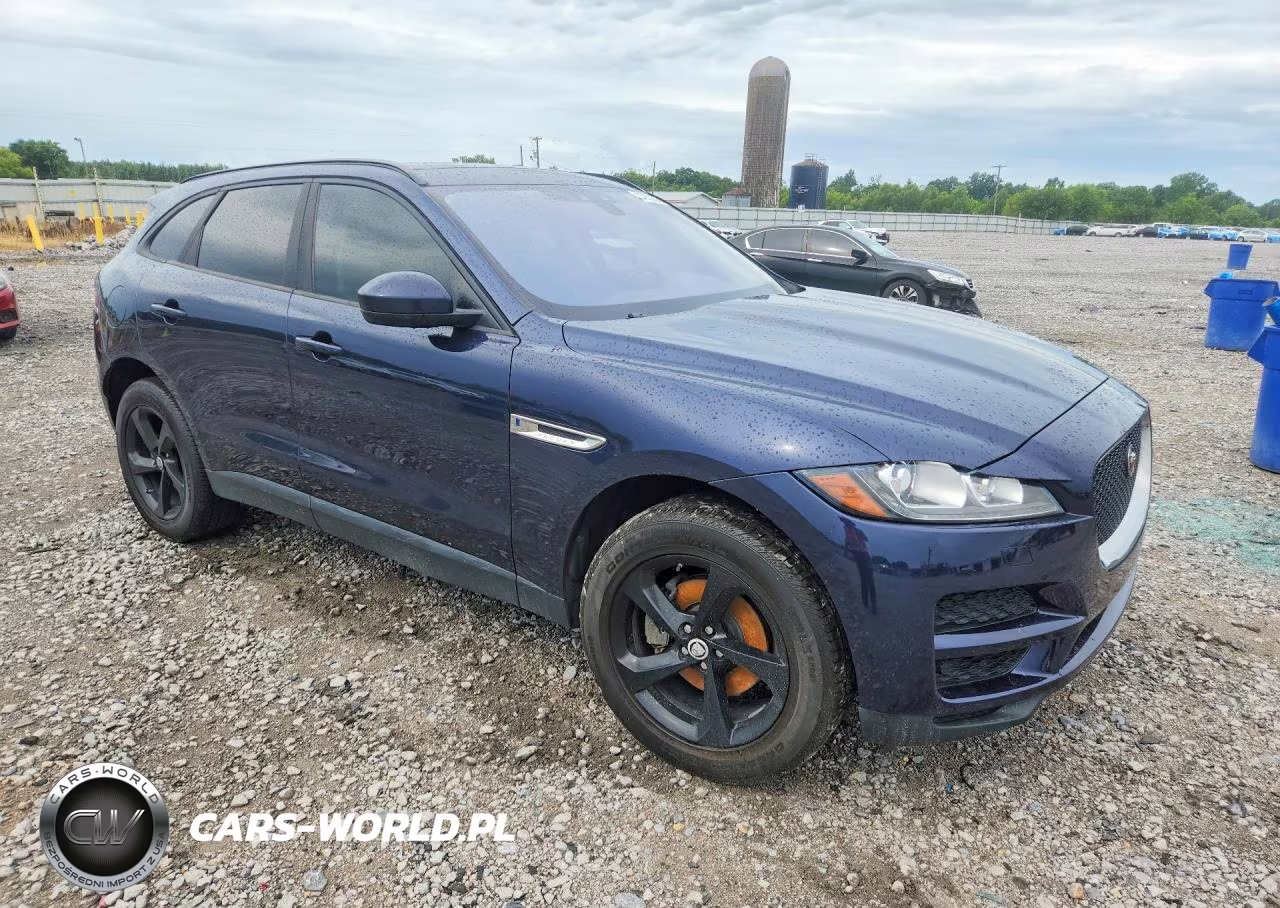 2018 Jaguar F-Pace Premium VIN:SADCJ2FN0JA254171 - 4
