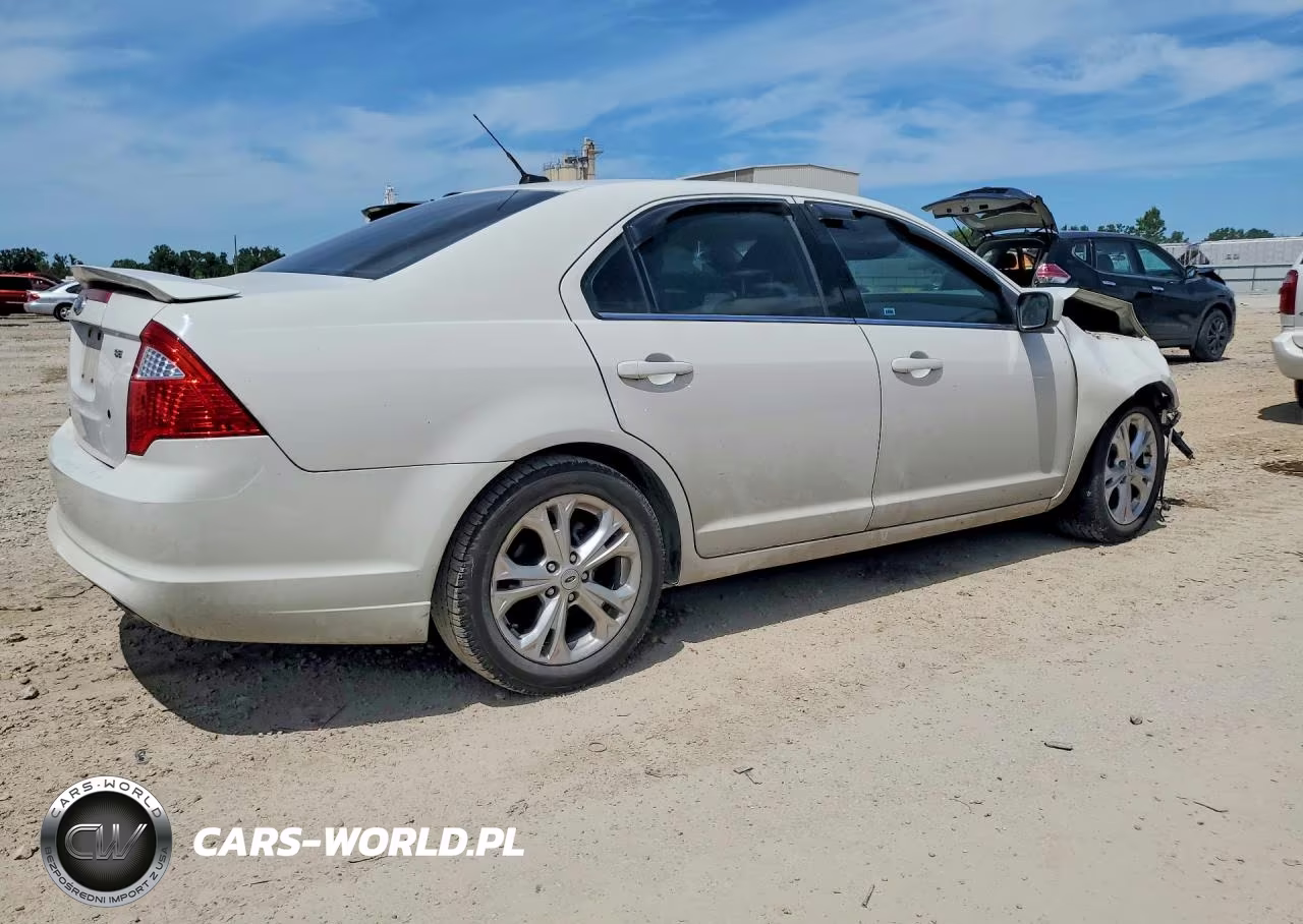 2012 Ford Fusion Se VIN:3FAHP0HA7CR377009 - 3